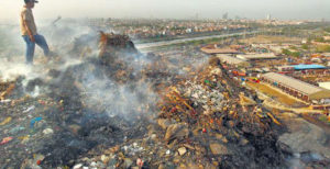 Read more about the article कचरे के ढेरों से बढ़ता प्रदूषण