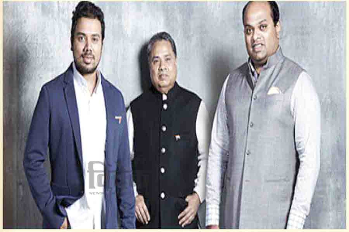ऊटपटांग कपडे पहनना फैशन नहीं