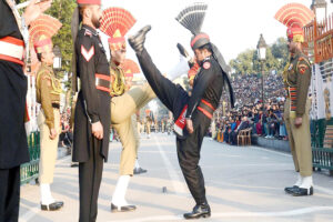 अगर जंग लाजिमी है तो जंग ही सही