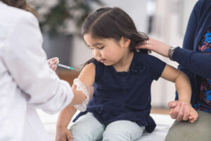 Read more about the article 2 से 18 वर्ष के बच्चों को भी लगेगी वैक्सीन, जानिए कितने दिन का होगा अंतर ?
