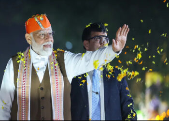 प्रधान मंत्री मोदी की लोकप्रियता बरकरार